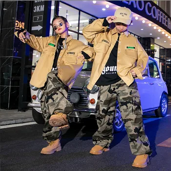 Kids Teen Kpop Outfits Хип-хоп облекло Каки яке върхове Streetwear Jogger Camo панталони за момиче момче джаз танц костюм дрехи