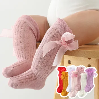 Лято Бебе момичета чорапи малки деца лък дълъг чорап деца коляното високо мека памучна мрежа испански стил кухи дантела отглеждане 0-12Months