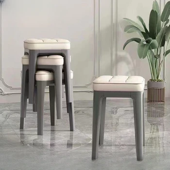 Модерни тапицирани пластмасови столове за хранене за домашна употреба Модерни и прости могат да бъдат подредени в множество цветове Ресторант столове