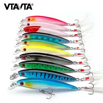 VTAVTA 90mm 7g Black Minnow Fish Lure Pike Floating Wobbler With Feathers Риболовни куки Hard Lure Crankbaits Риболовни аксесоари